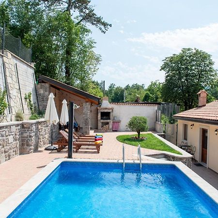 Vila Kuca Za Odmor Jurdani Exteriér fotografie