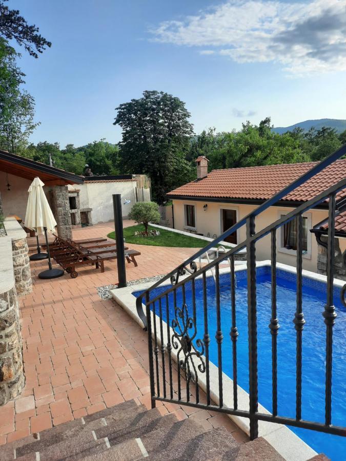 Vila Kuca Za Odmor Jurdani Exteriér fotografie