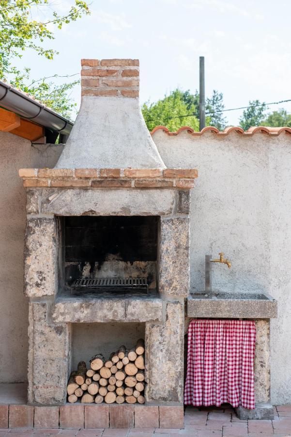Vila Kuca Za Odmor Jurdani Exteriér fotografie